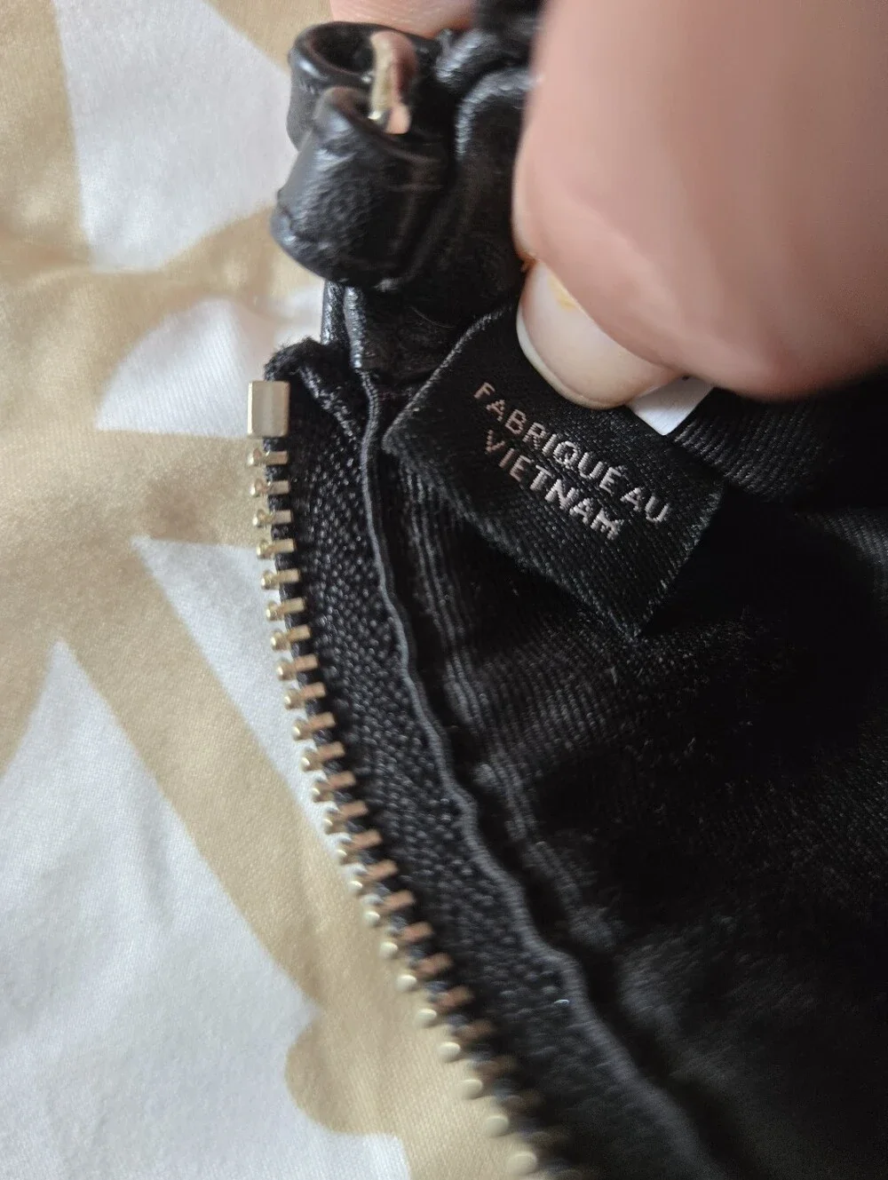 NWOT Coach Signature Canvas Corner Zip Wristlet Black Grey